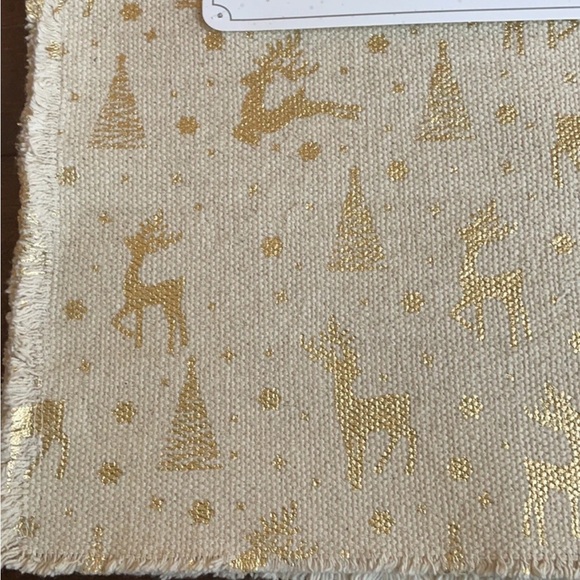 Nicole Miller Home Christmas Reindeer Placemats Set Of 4 Beige Gold Cotton - Picture 4 of 4
